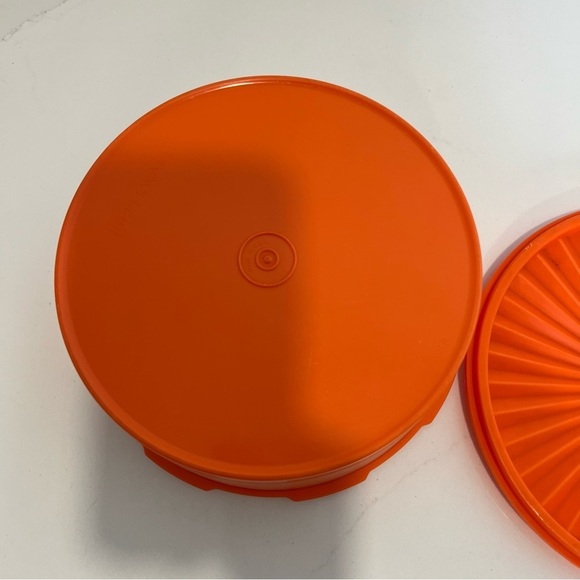 Vintage Tupperware Harvest Orange Servalier Storage Canister Snack Saver w/ Lid - Picture 5 of 10